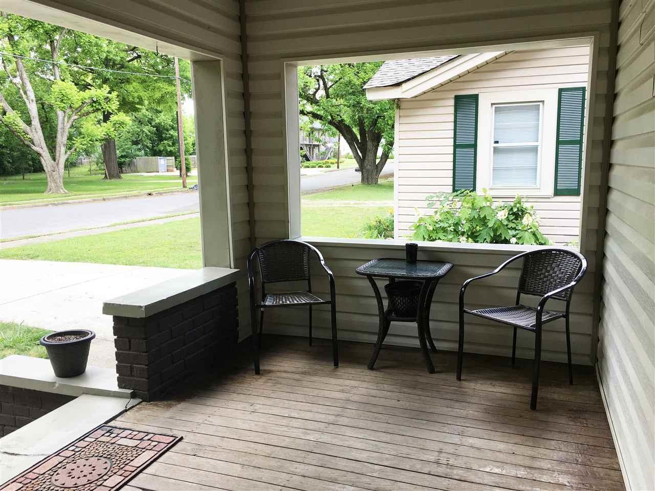 1532 Sims St - Photo 1