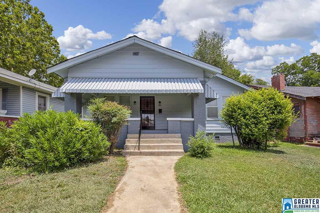 1010 Graymont Ave - Photo 1