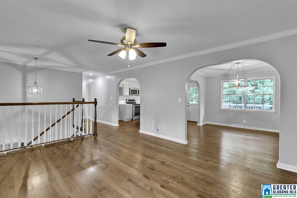 333 Greenleaf Dr - Photo 1