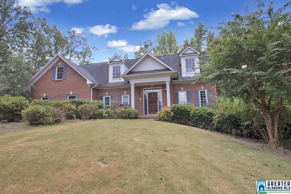 1096 Country Club Ct - Photo 1