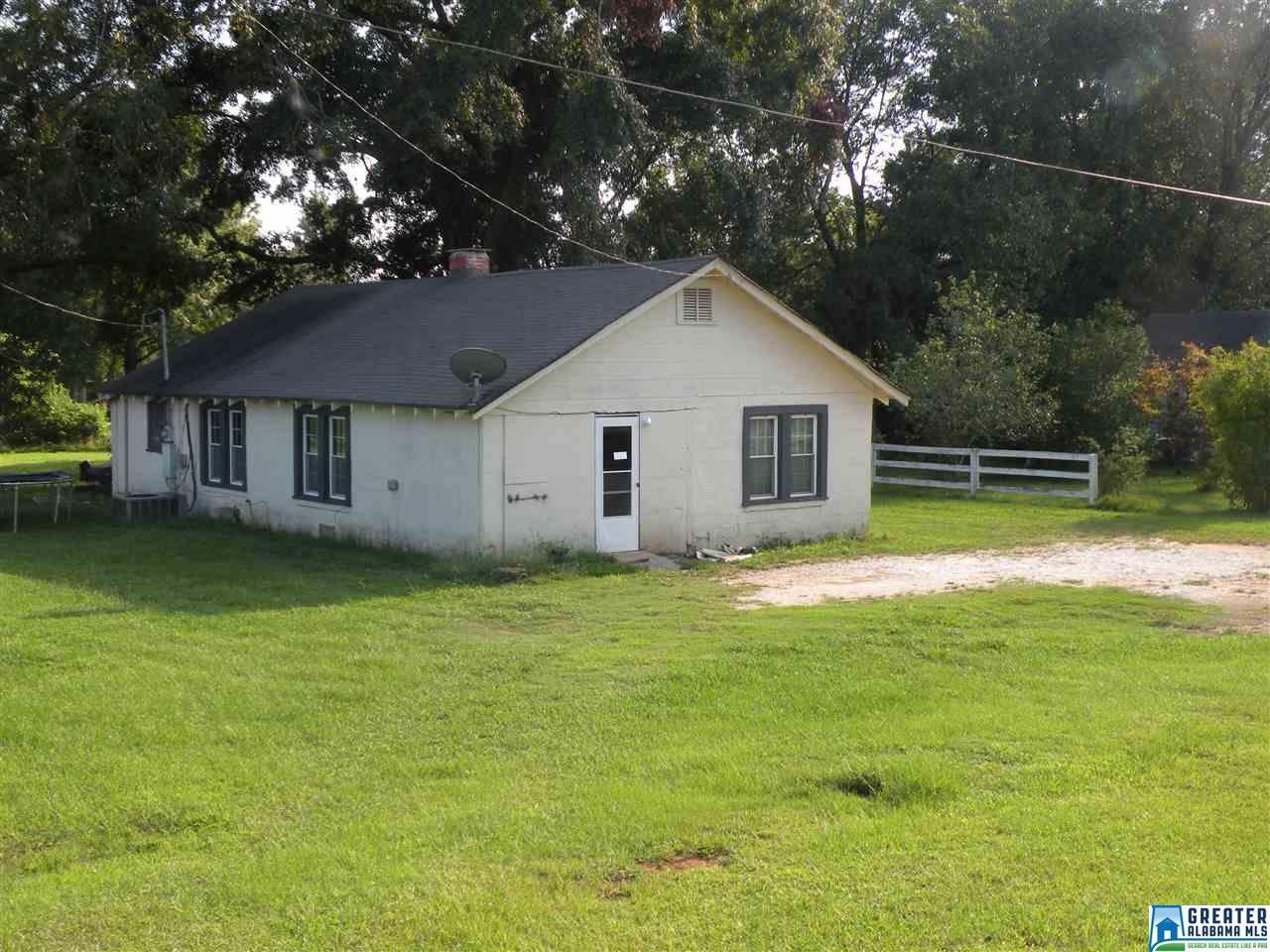2555 Forest Glen Rd - Photo 1