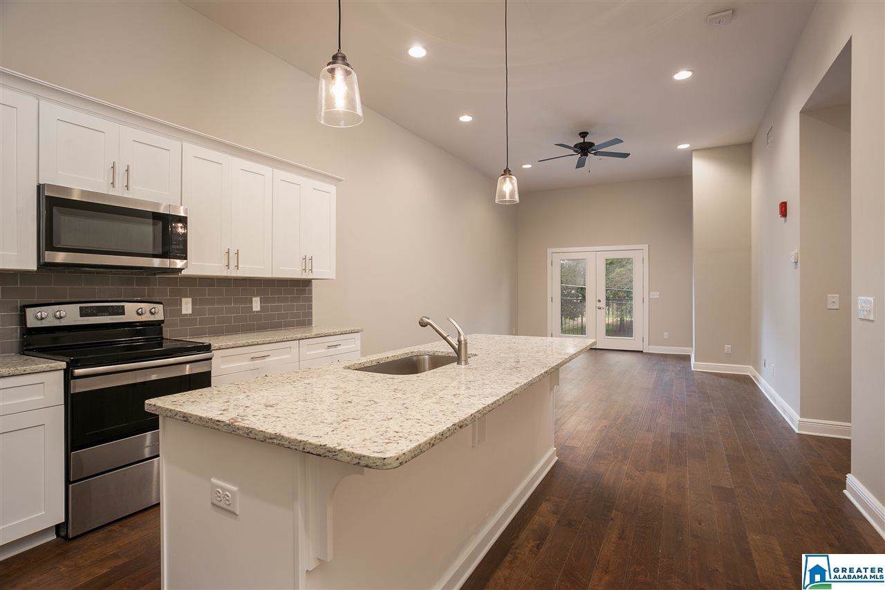 2708 7TH ST - Photo 1