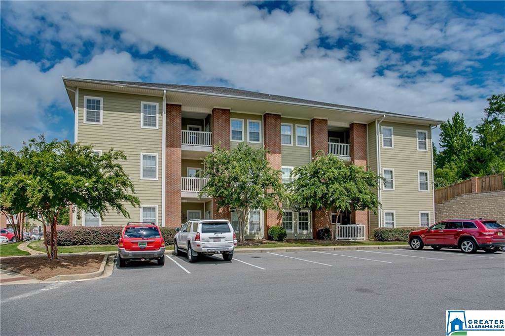 3218 Veterans Memorial Pkwy - Photo 1