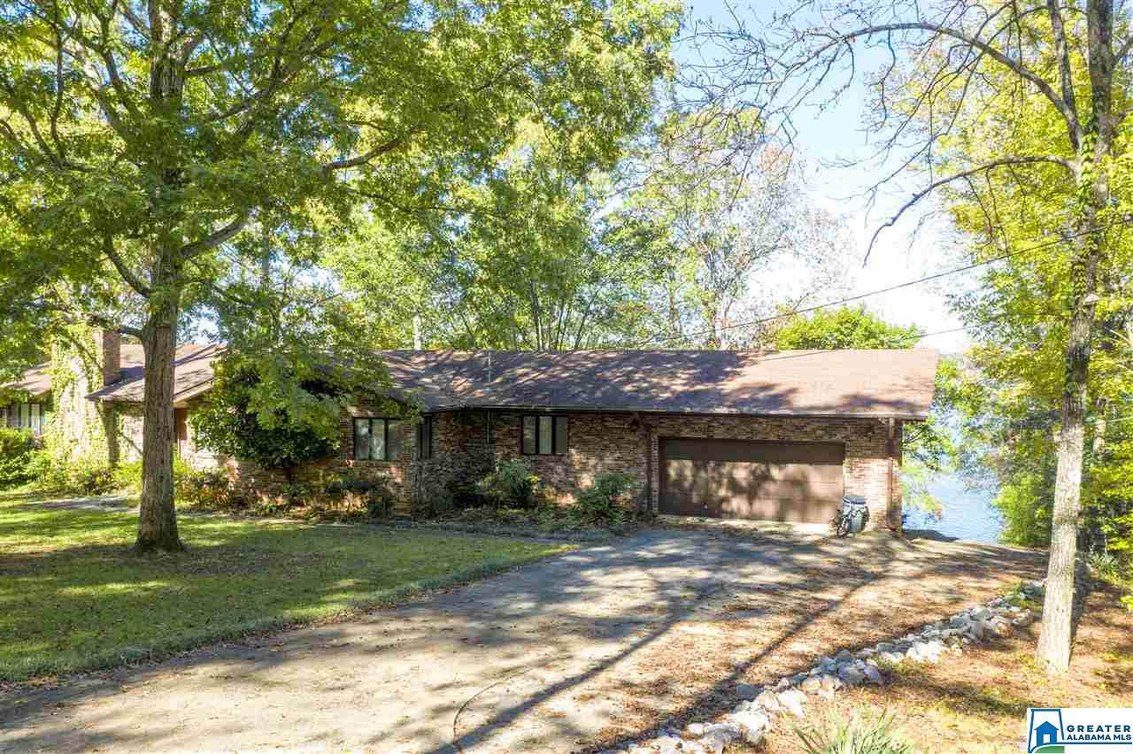 647 Ridgeway Cir - Photo 1