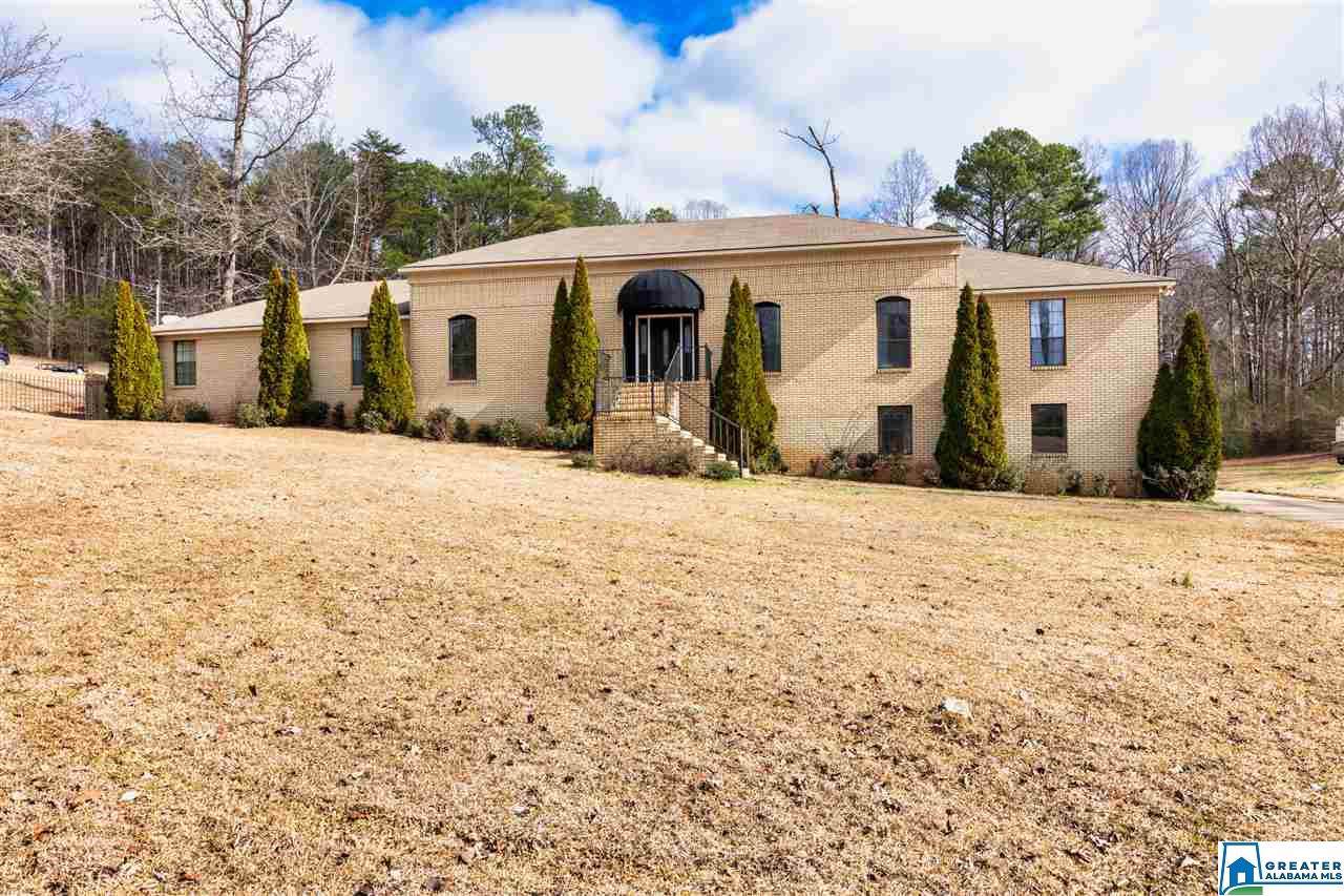 1047 El Camino Dr - Photo 1