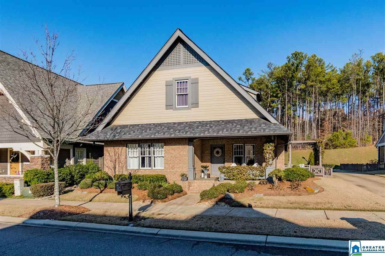 2419 Northampton Dr - Photo 1