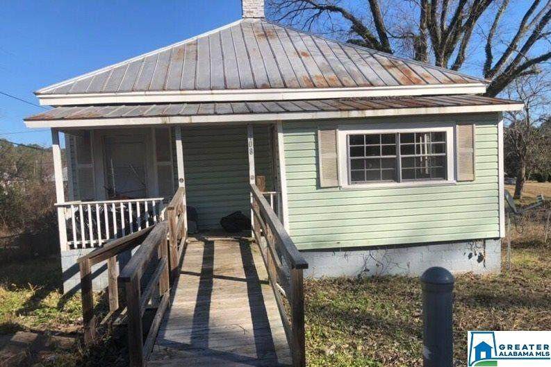 108 3RD ST - Photo 1