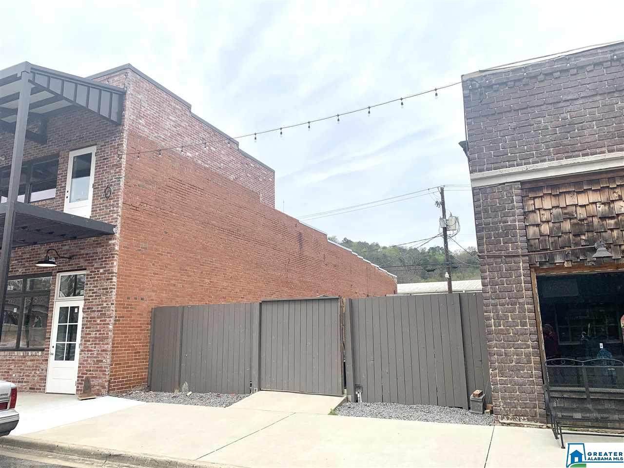 112 1ST AVE - Photo 1