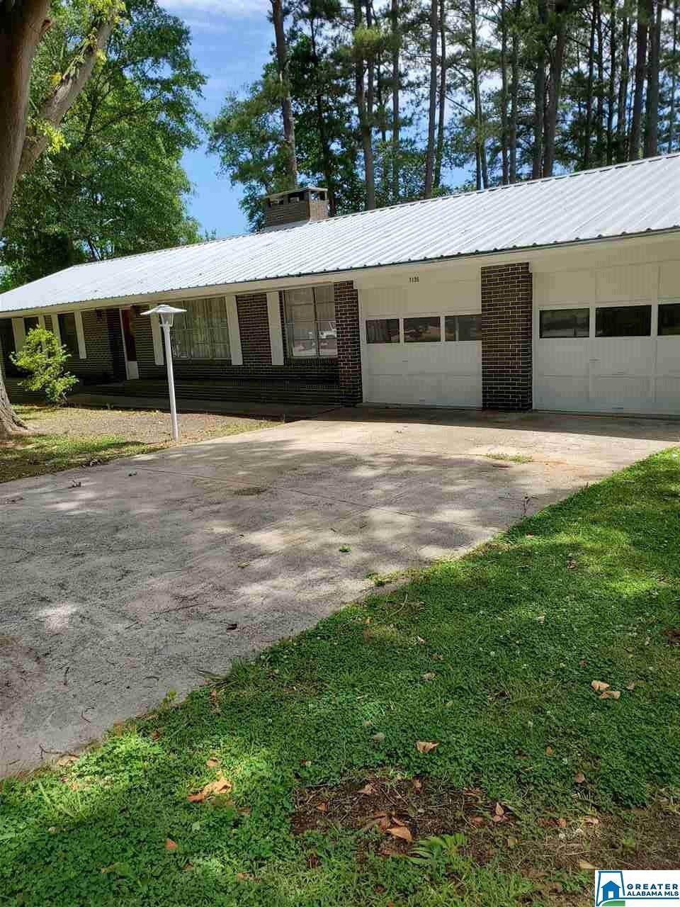1135 Arlington Dr - Photo 1