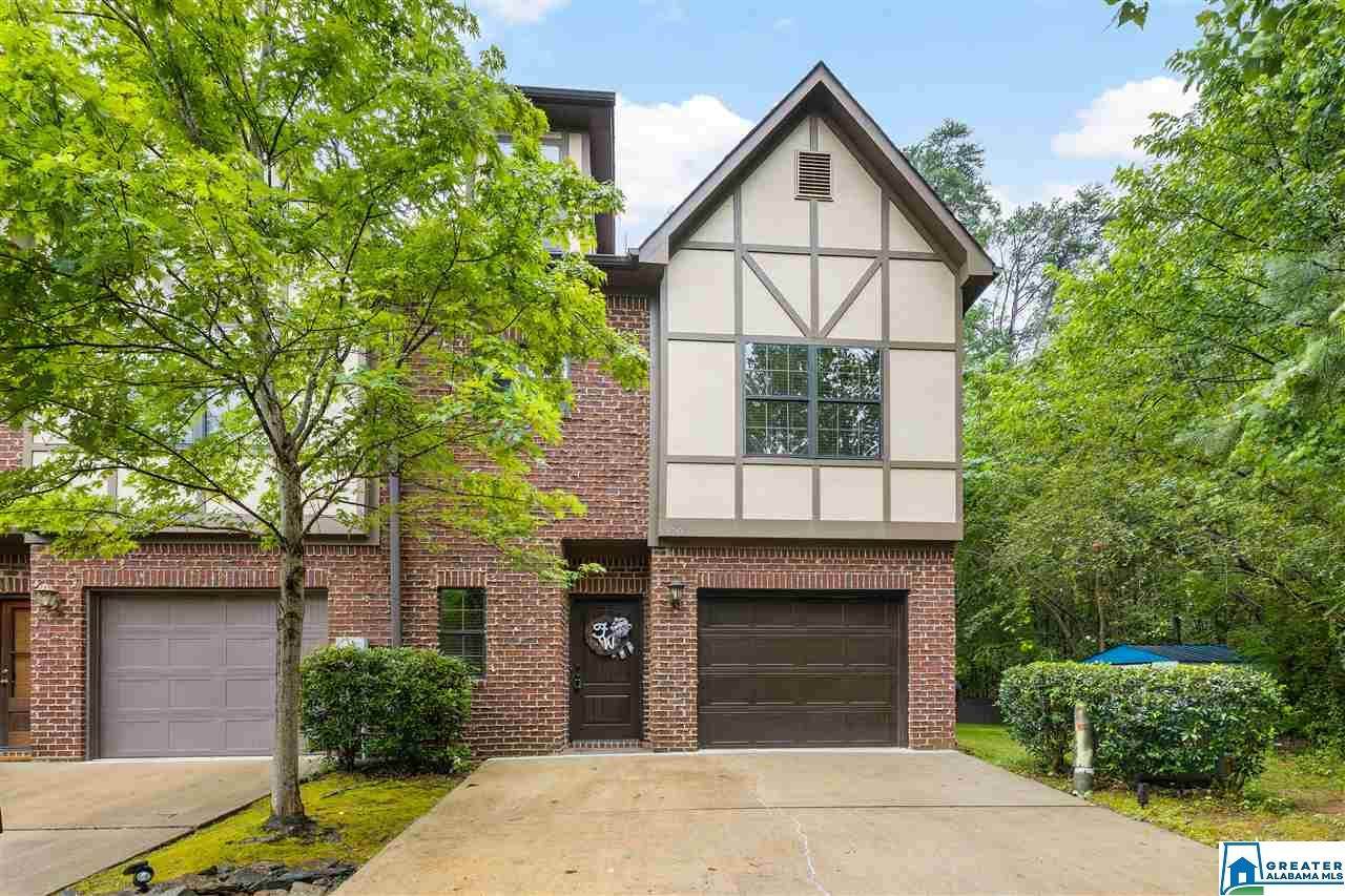 300 Amber Ln - Photo 1