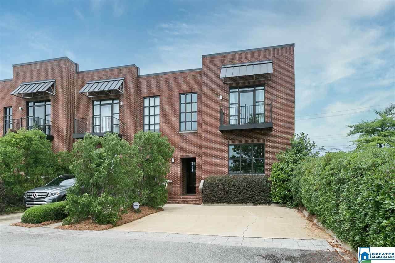2822 1ST AVE - Photo 1