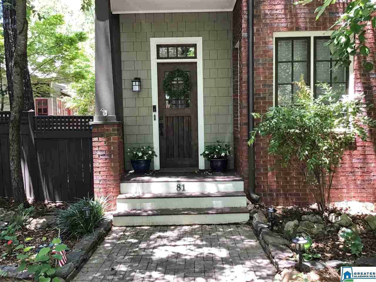 81 Hawthorn St - Photo 1