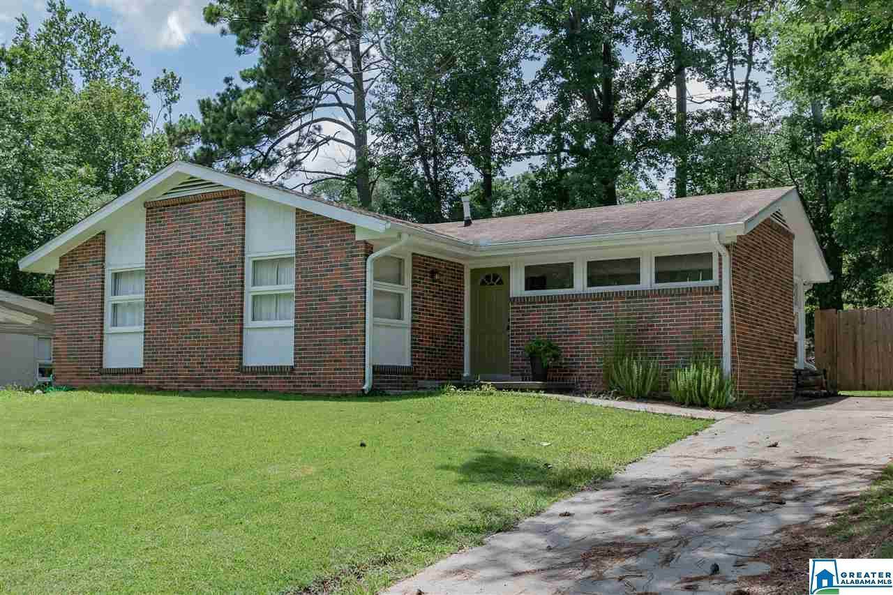 208 Elder St - Photo 1