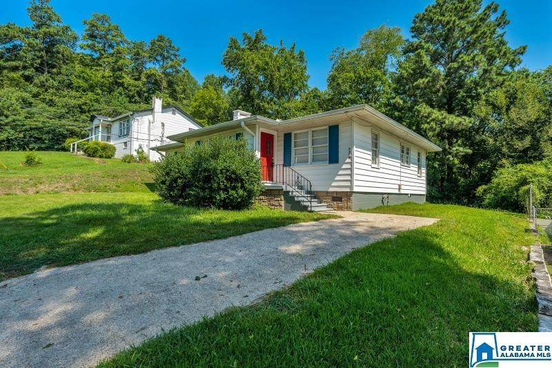 1004 Tower Dr - Photo 1