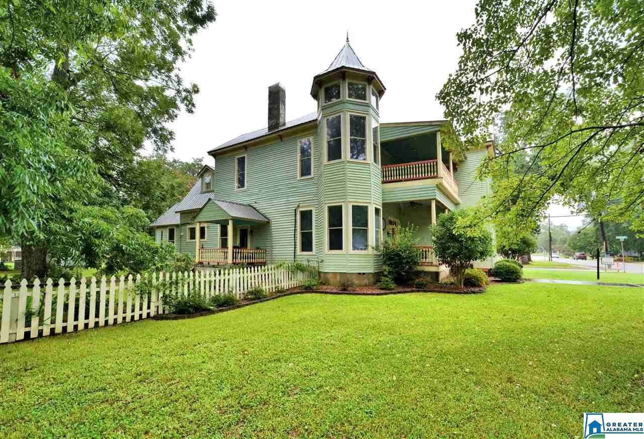 306 College St - Photo 1