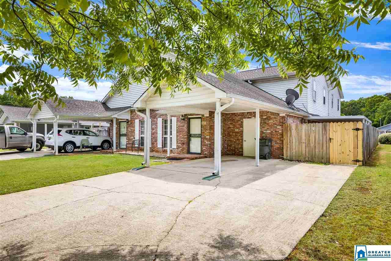 1822 Oakleaf Ln - Photo 1