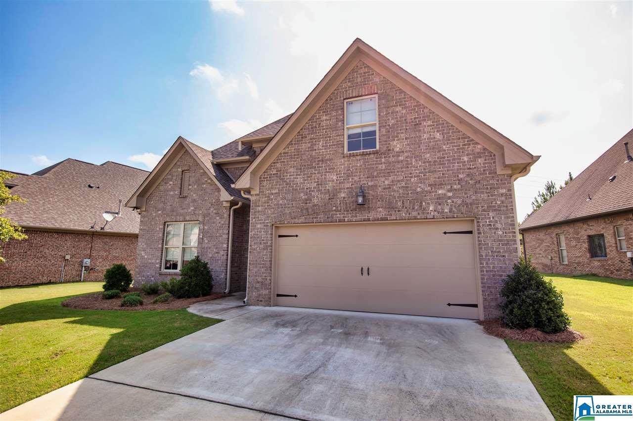 1037 Edgewater Ln - Photo 1