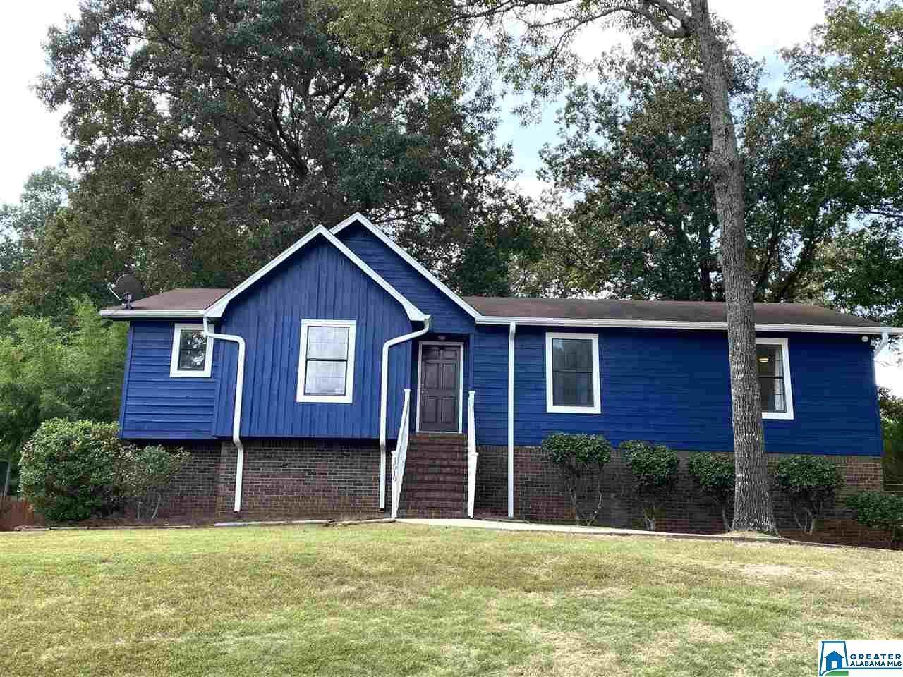 1519 Harrison Ln - Photo 1