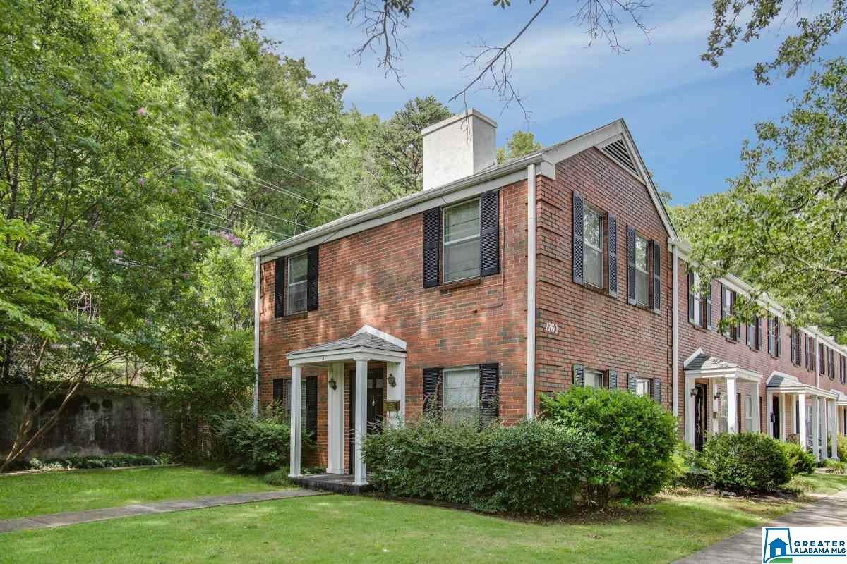 1760 Valley Ave - Photo 1