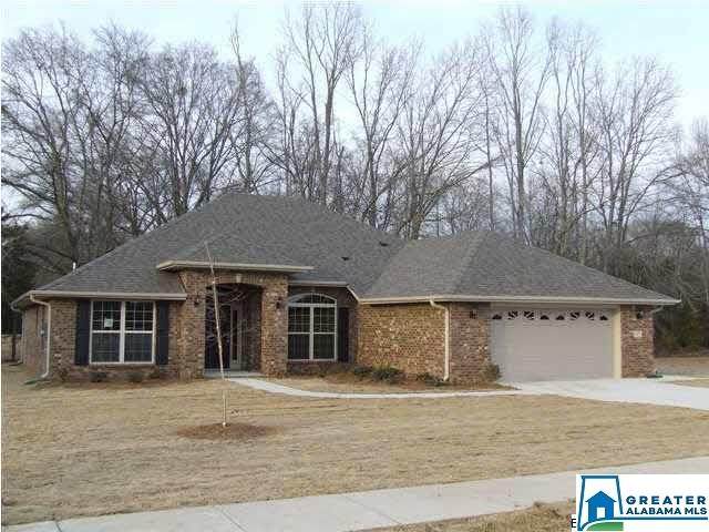 305 Union Dr - Photo 1