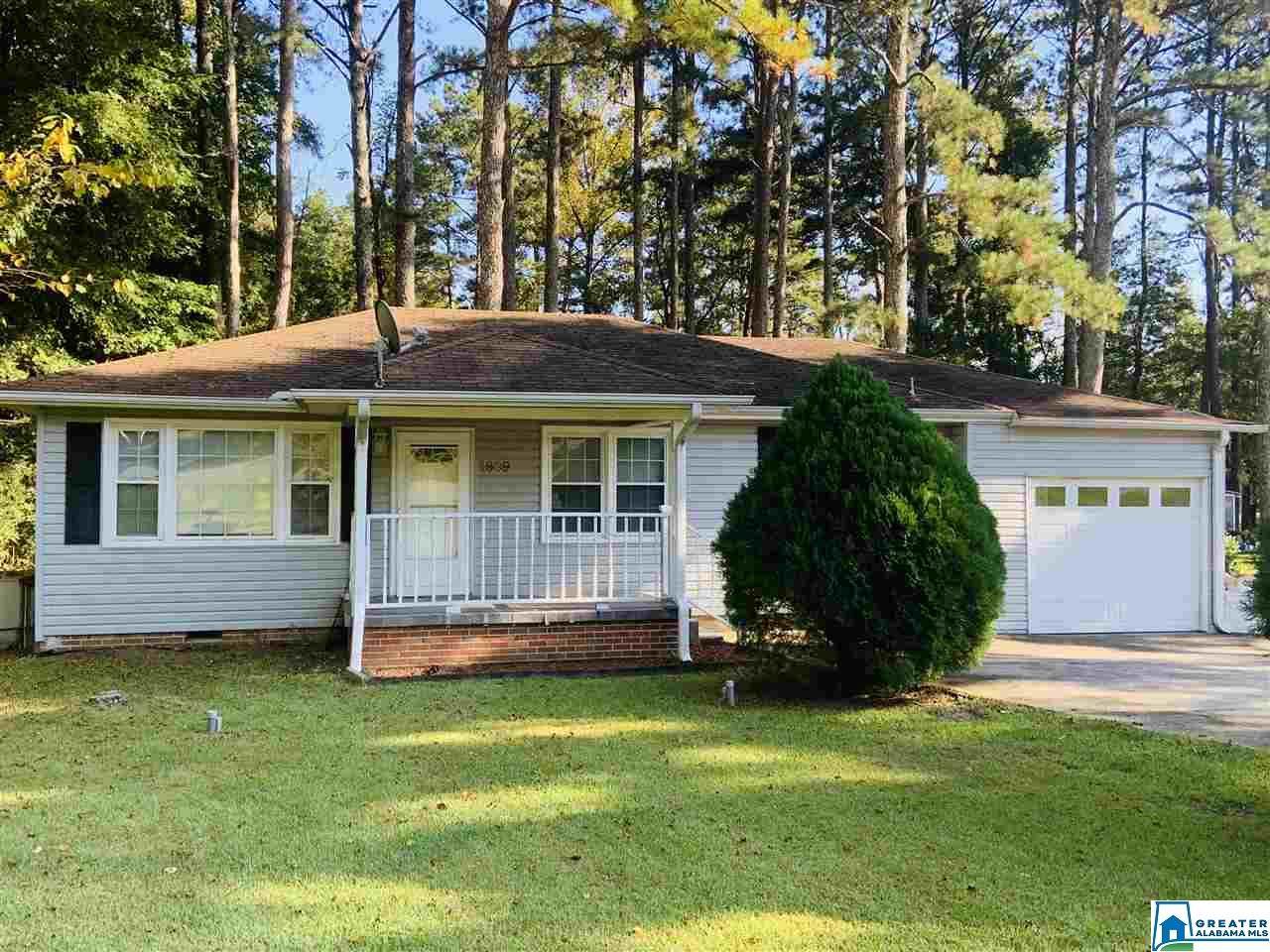 1809 Ewing Ave - Photo 1