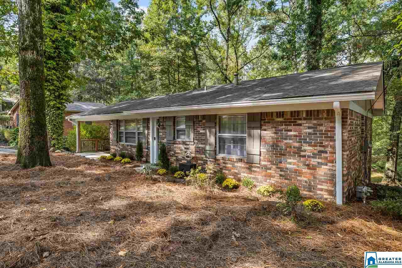 2970 Lake Park Cir - Photo 1