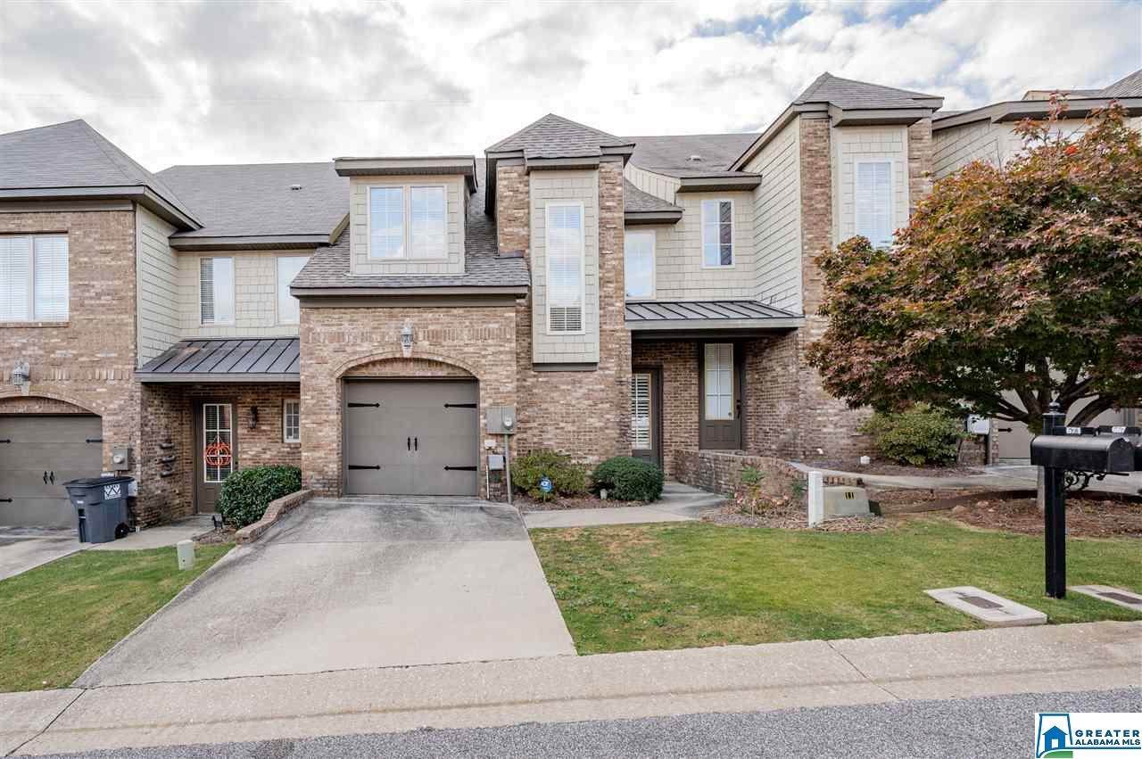 671 Flag Cir - Photo 1
