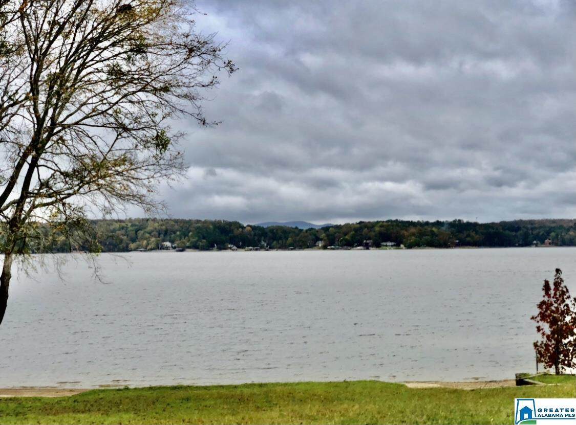25 Rivercrest Point - Photo 1