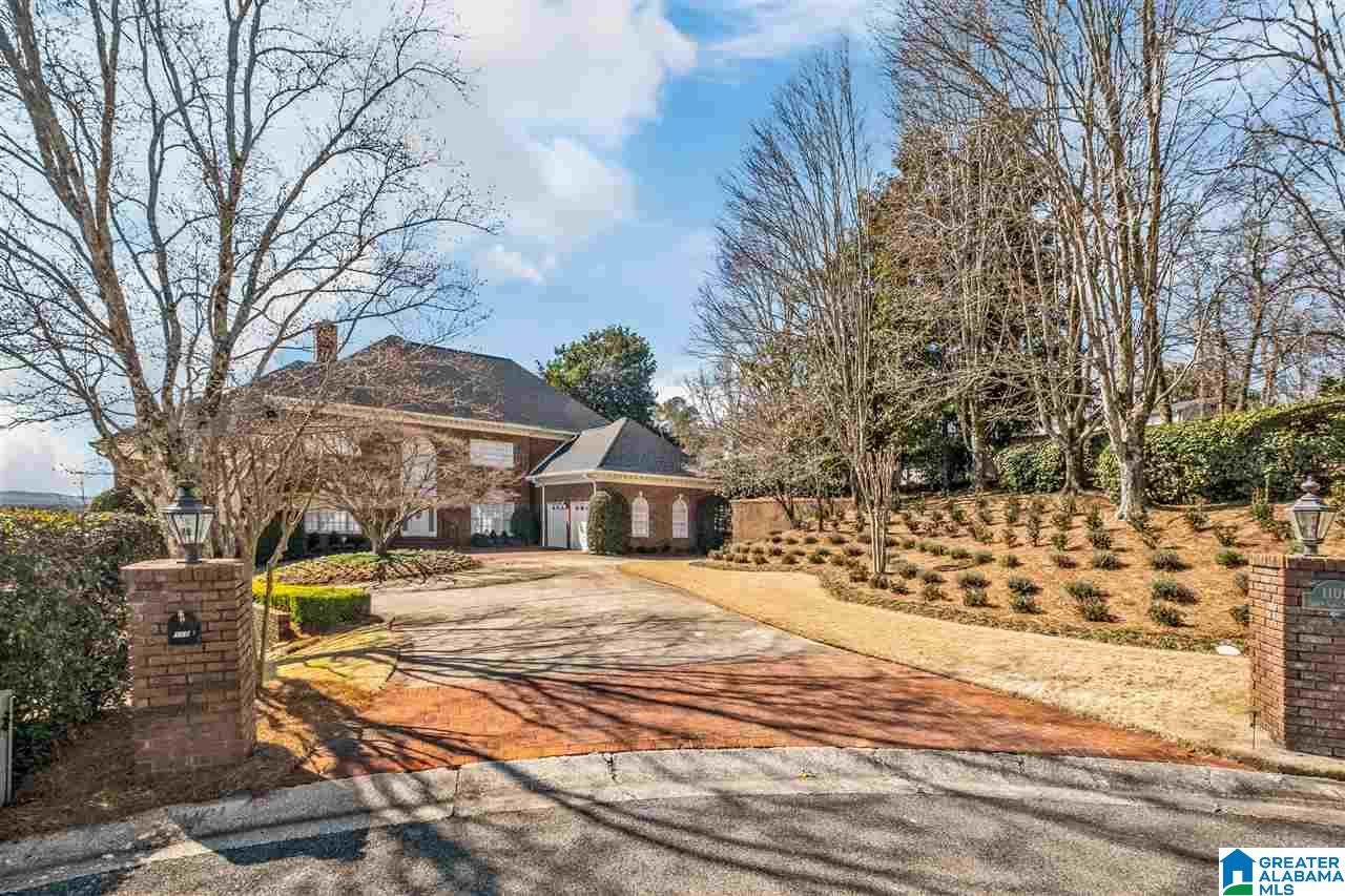 1101 Cove Circle - Photo 1