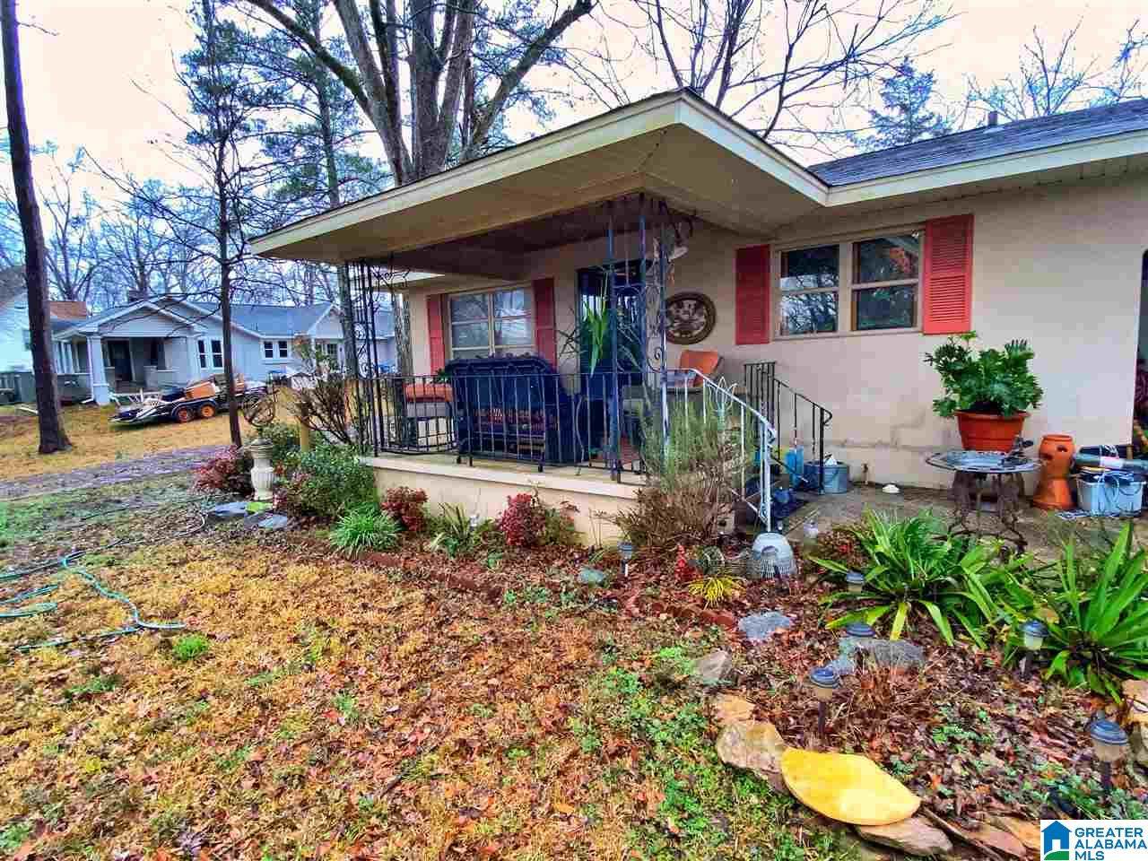 140 Iowa Ave - Photo 1