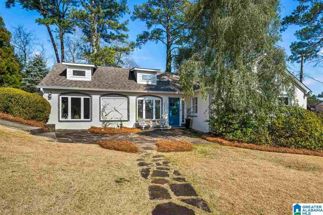 521 Hampton Dr - Photo 1