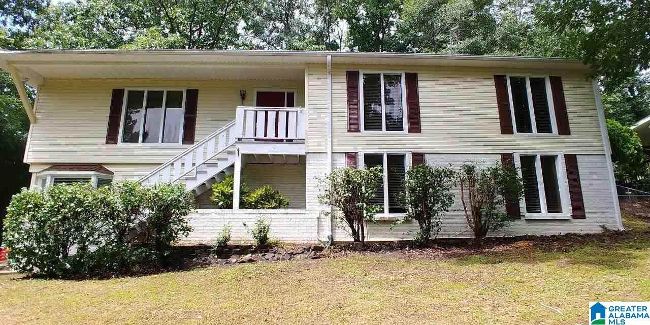 3414 Stoneleigh Drive - Photo 1