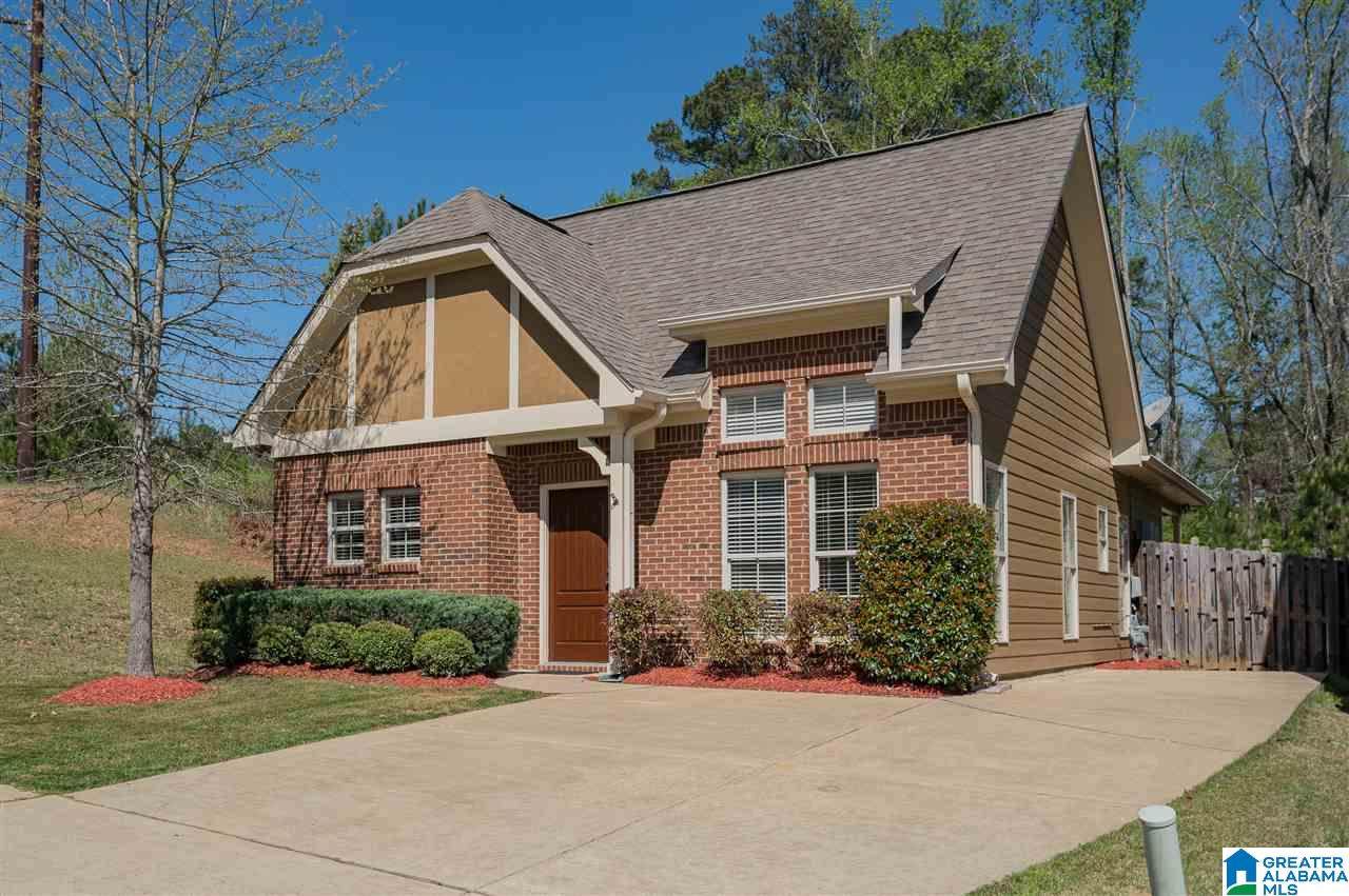 112 Kingston Court - Photo 1