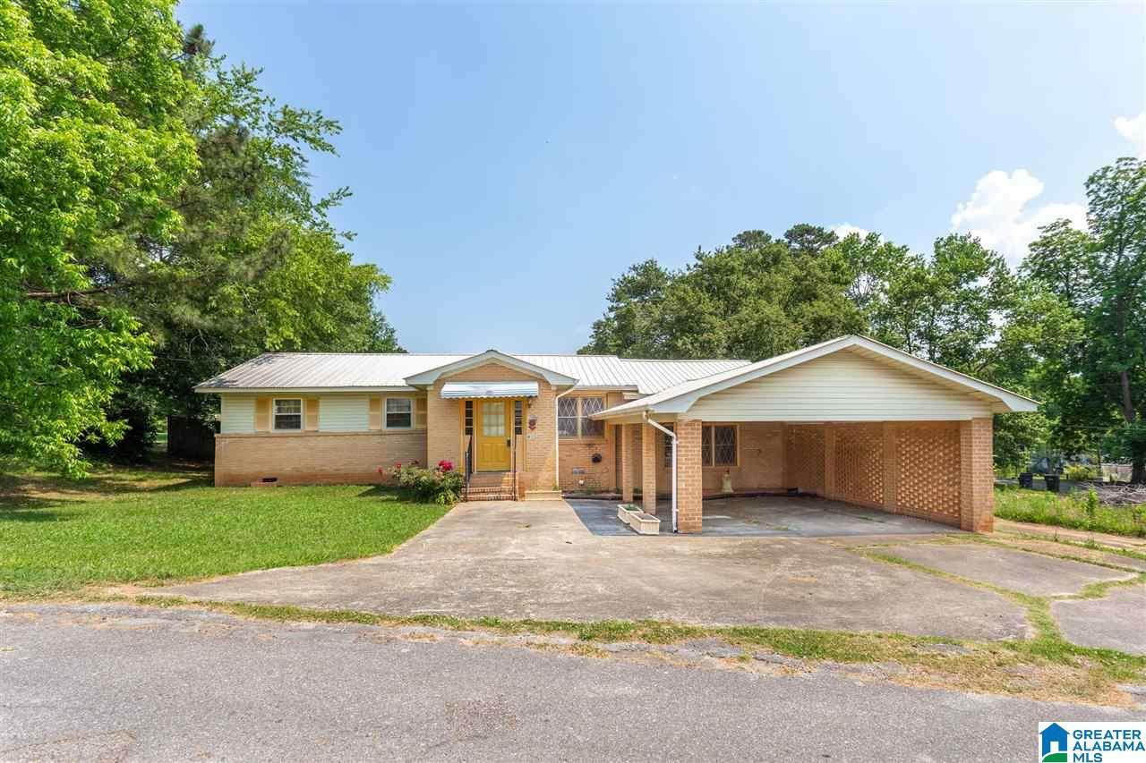 411 Hillcrest Road - Photo 1