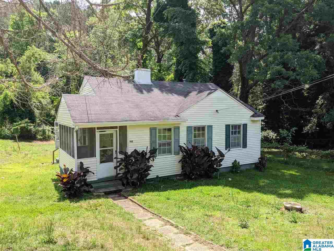 1115 Maplewood Place - Photo 1