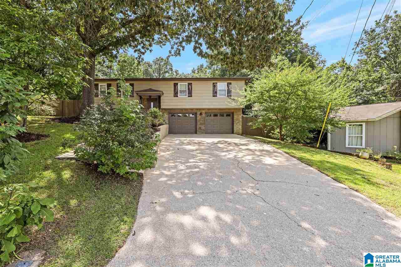 1501 Hidden Lake Drive - Photo 1