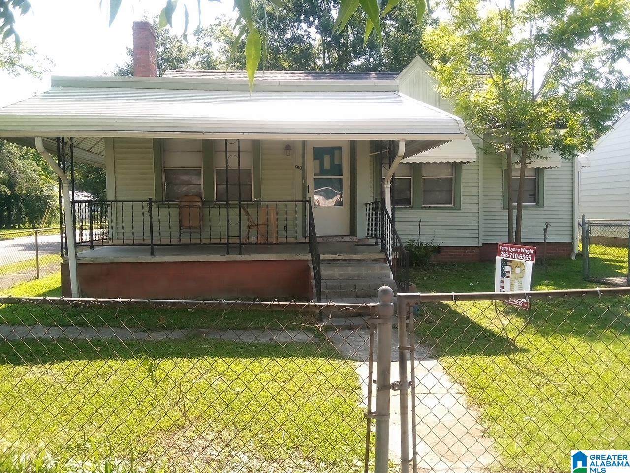 910 Martin Avenue - Photo 1