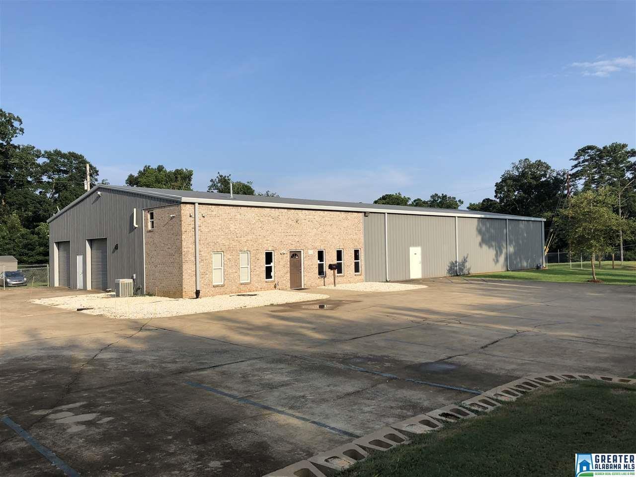 1615 Hickory Rd - Photo 1
