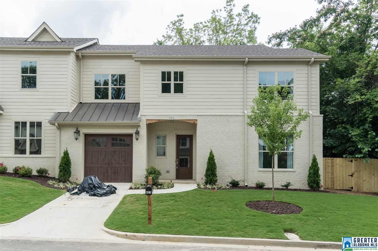 421 Edgewood Pl - Photo 1