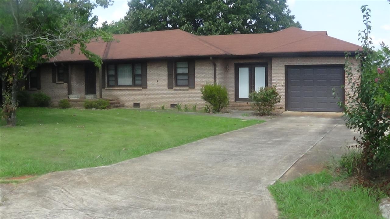1422 Hudson Ave - Photo 1