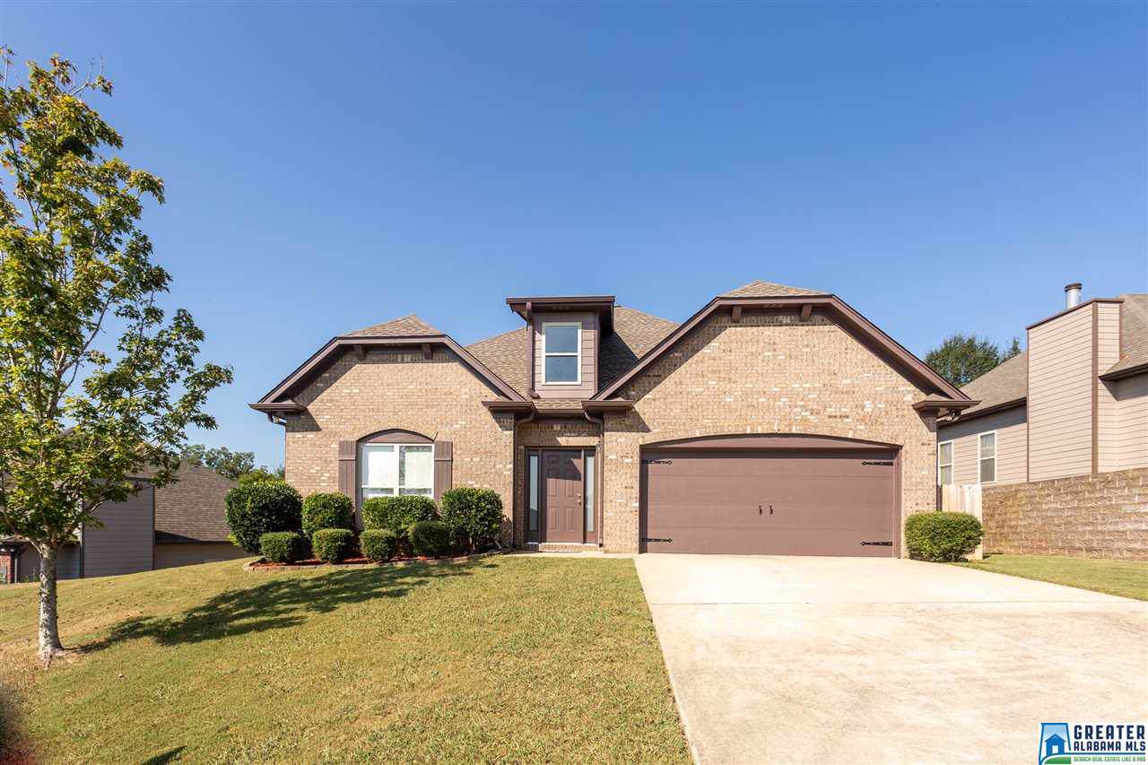1025 Ivy Pl - Photo 1