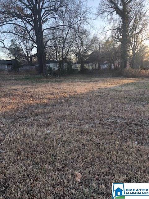 300 20TH ST - Photo 1
