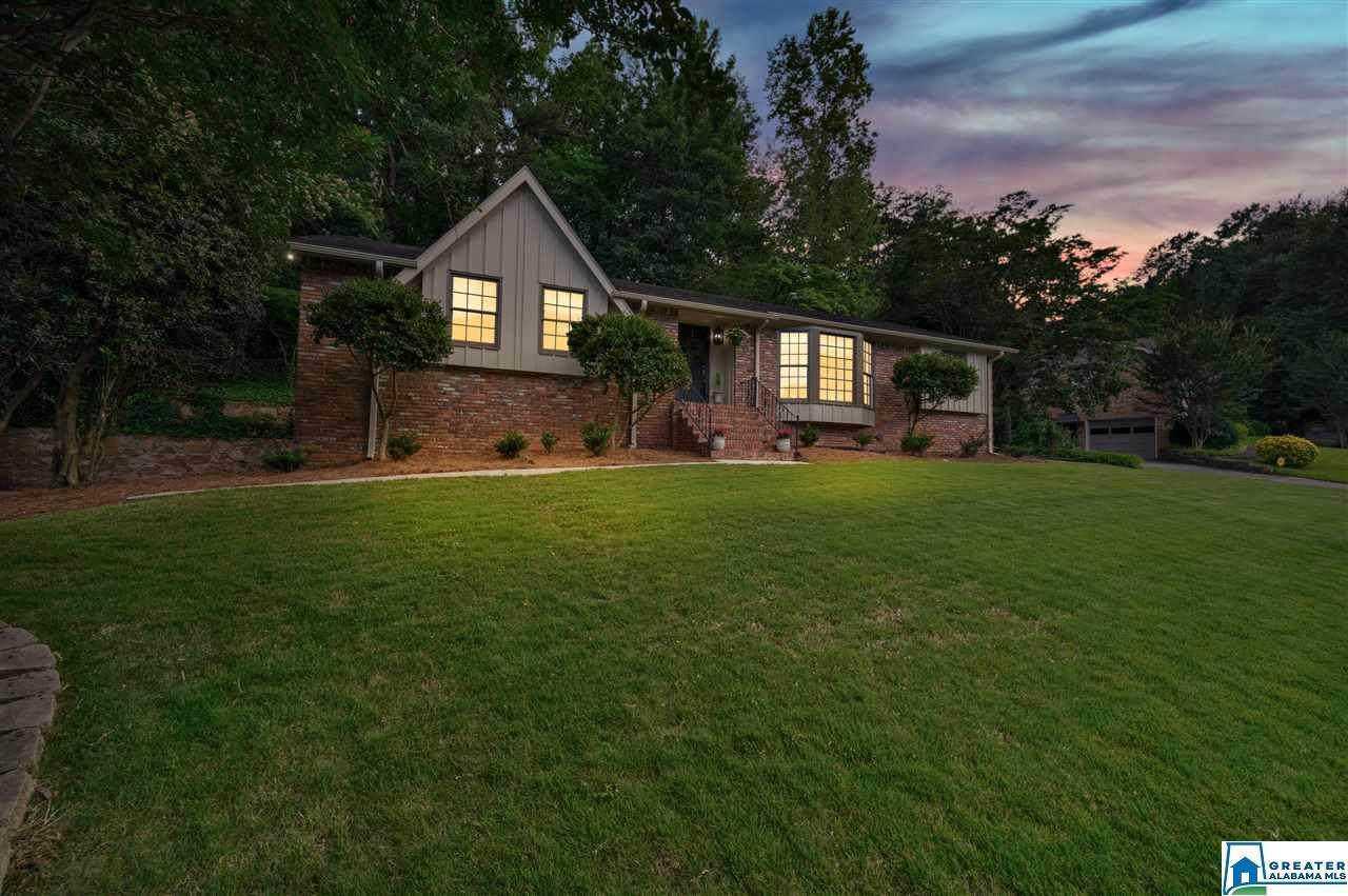 2221 Garland Dr - Photo 1