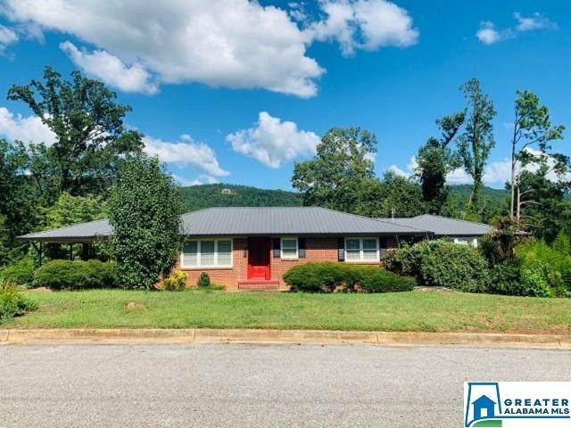 805 8TH AVE - Photo 1