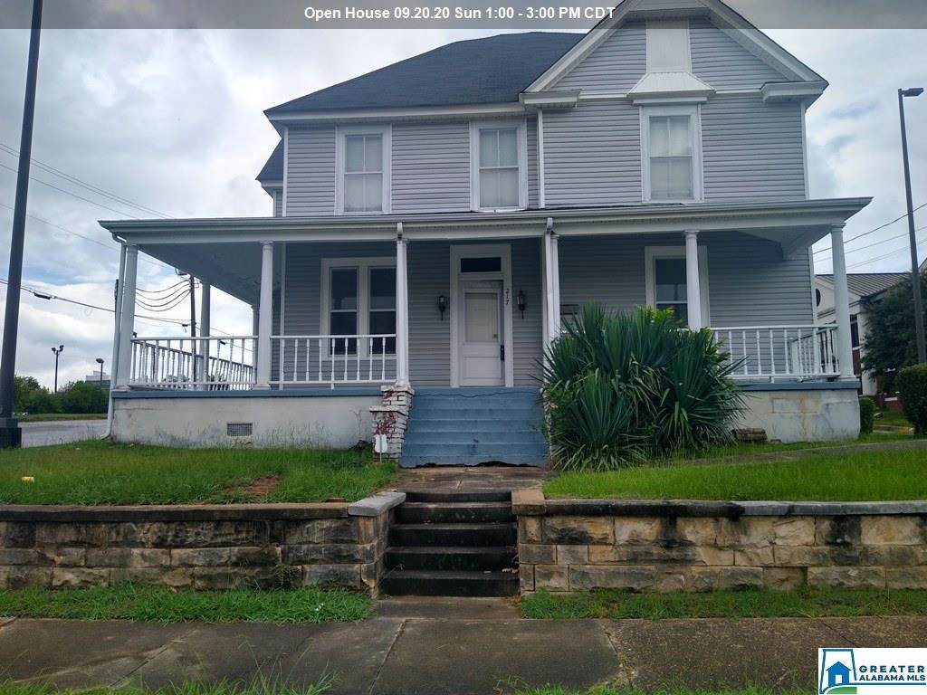 217 19TH ST - Photo 1