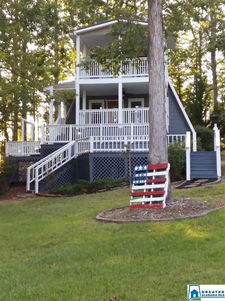 735 Holliday Dr - Photo 1