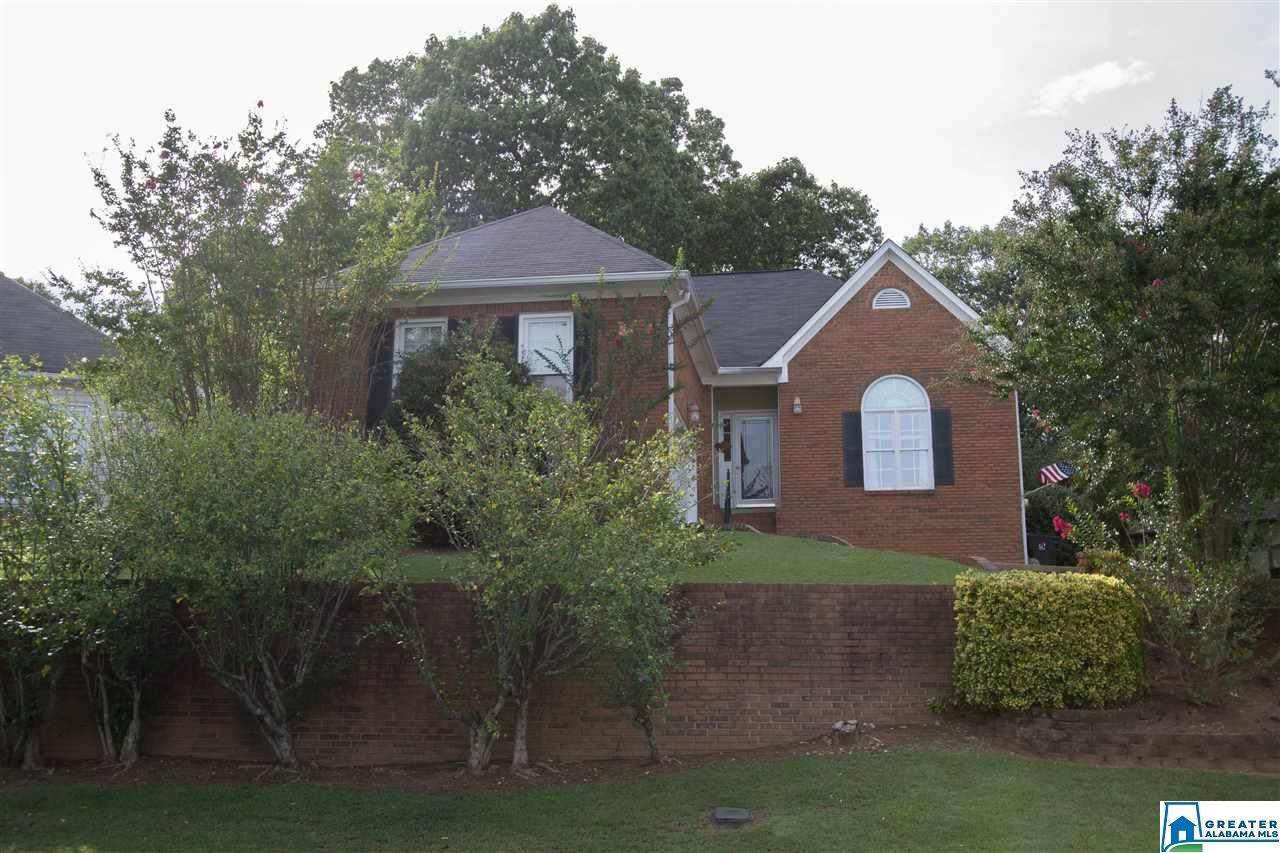 2715 Wellington Dr - Photo 1