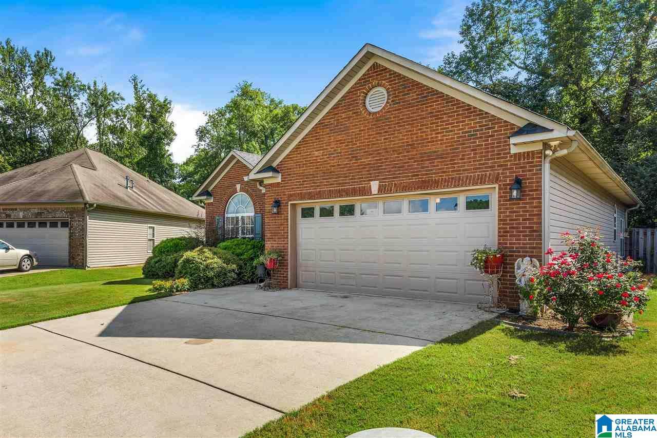 350 Trellis Circle - Photo 1