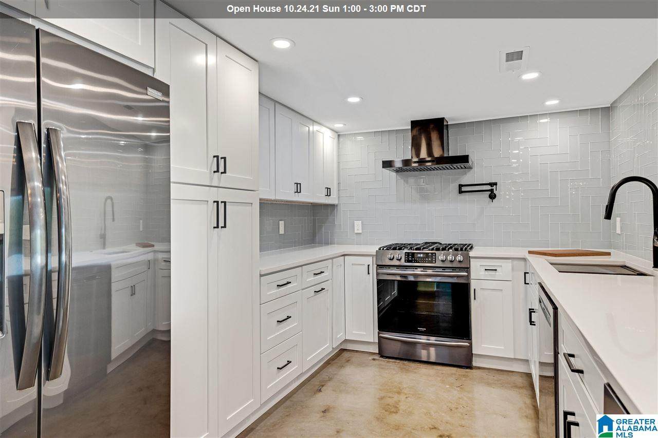 2717 Highland Avenue - Photo 1