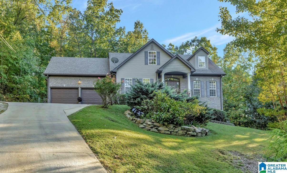 2160 Lisa Ann Drive - Photo 1